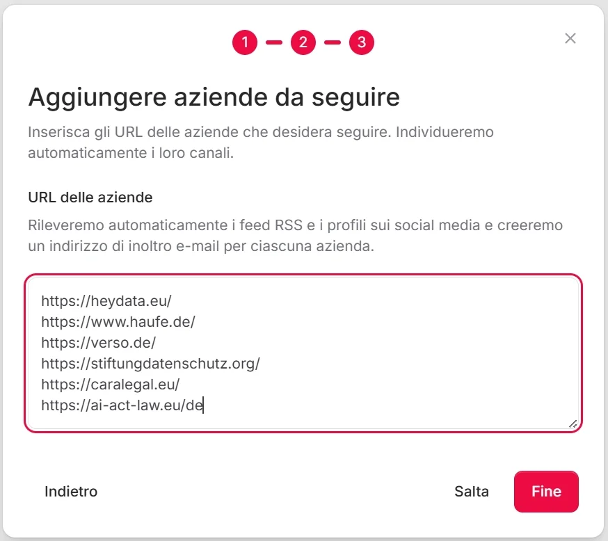 Fase 2 della procedura guidata di Onboarding con campo di inserimento URL per le prime fonti concorrenti