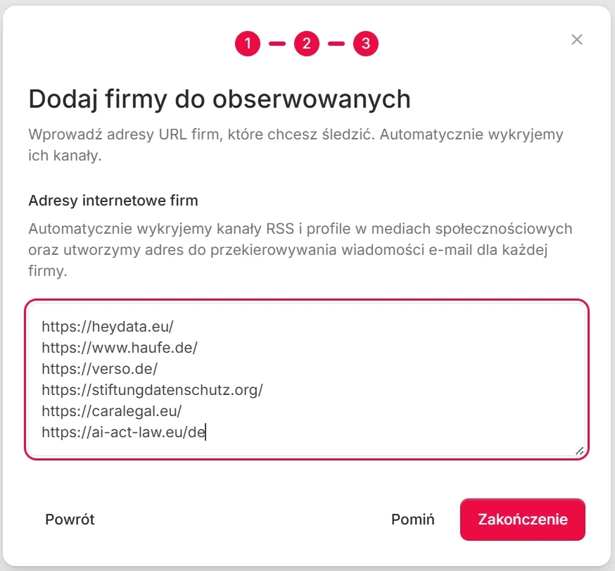 Krok 2 kreatora onboardingu z polem wprowadzania adresu URL dla pierwszych źródeł konkurencji